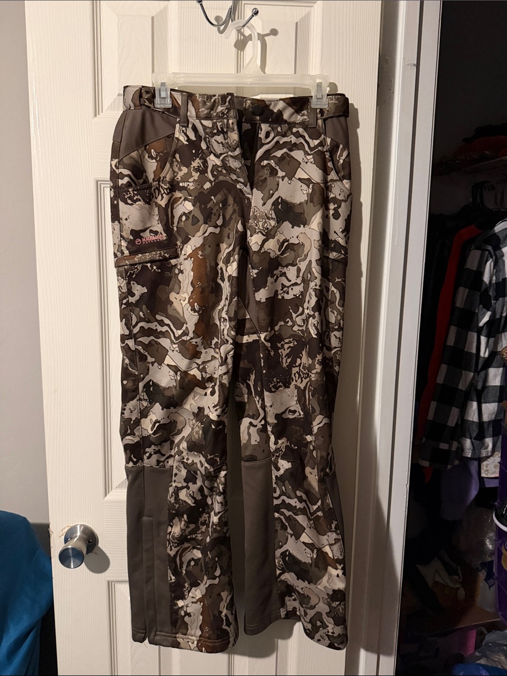 Magellan Outdoors Brown/Gray/Tan Camo Cargo Track Pants